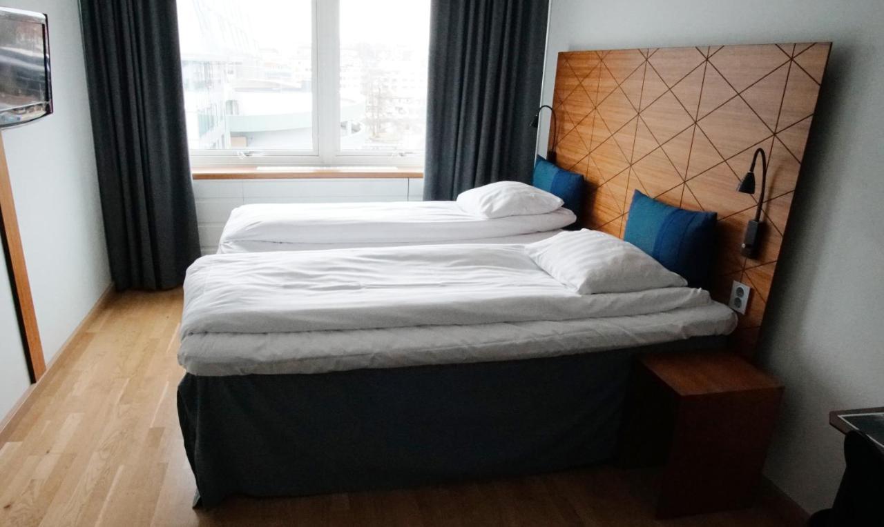 Quality Hotel Grand, บูโรส ภายนอก รูปภาพ