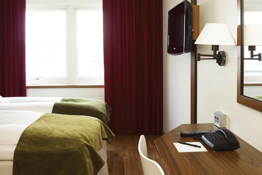 Quality Hotel Grand, บูโรส ภายนอก รูปภาพ